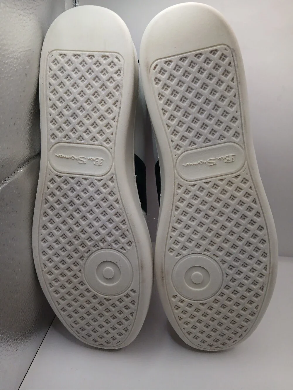 Ben Sherman White Sneaker with Red & Black Plaid Insole